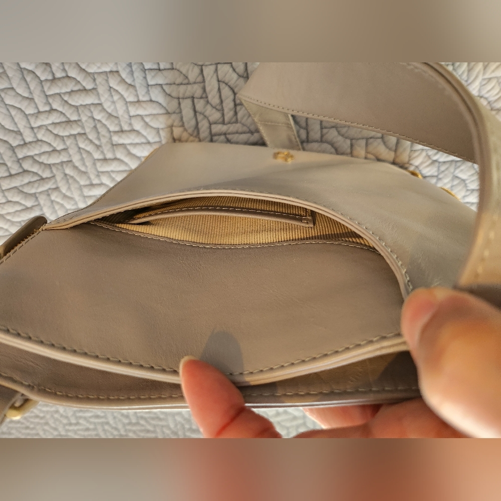 RADLEY London Medium Pockets Light Grey Leather Crossbody Handbag - EUC - Picture 6 of 9